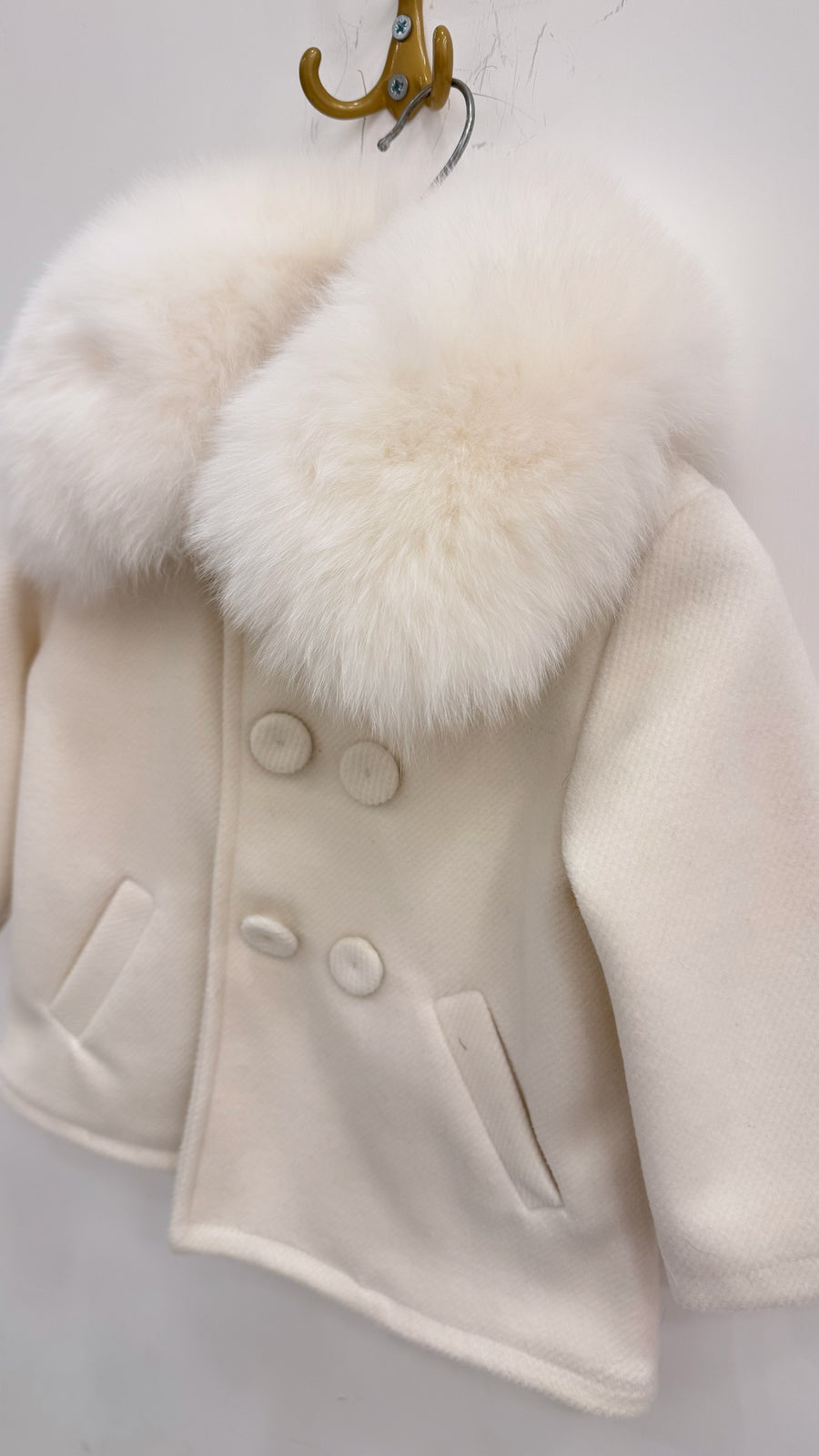 Cappotto con collo in volpe